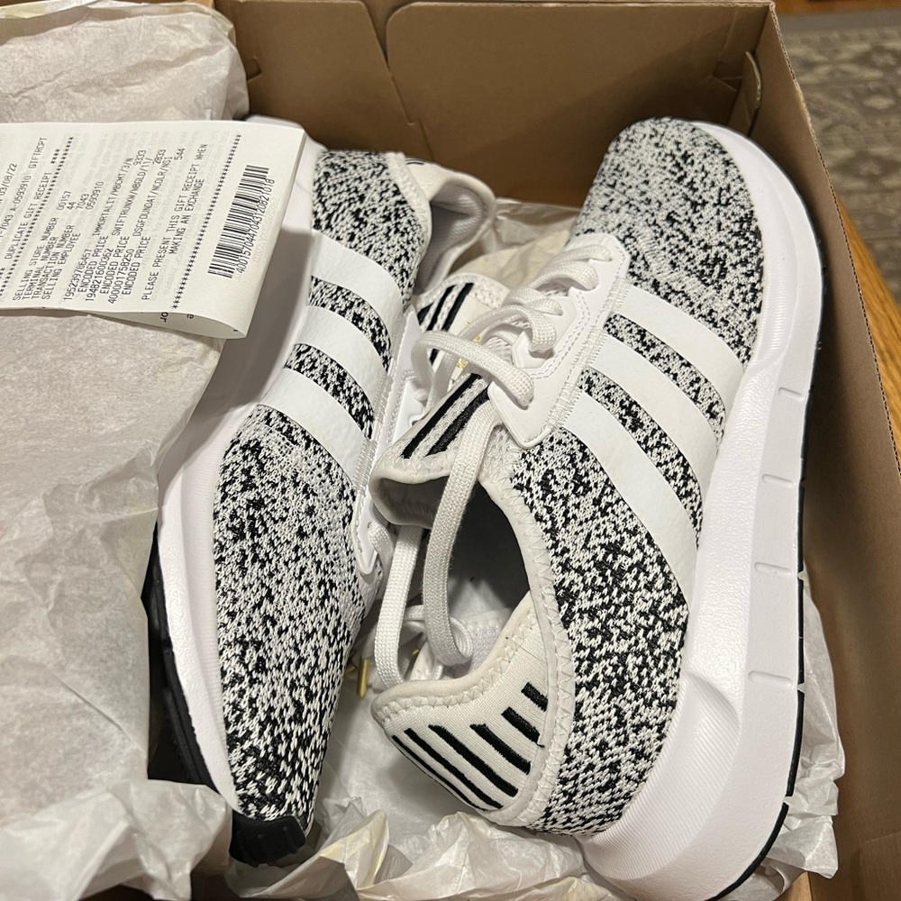 Adidas womens sneaker size 11